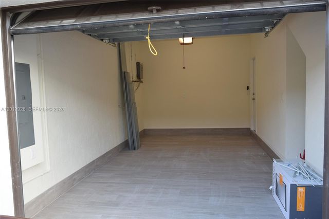 3384 W 100th Ter 3384, Hialeah, FL 33018