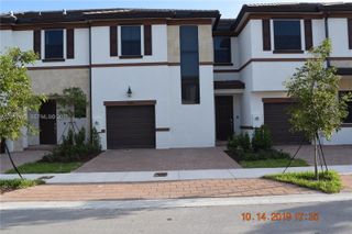 3384 W 100th Ter 3384, Hialeah, FL 33018