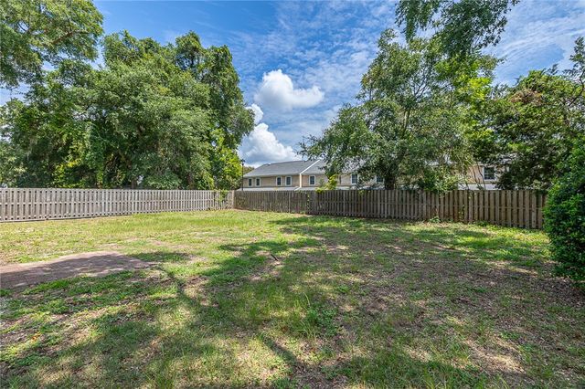 919 Mallery Street, St Simons Island, GA 31522