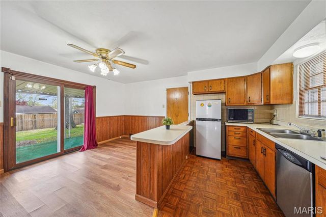 11562 Rock Hampton Drive, St Louis, MO 63138