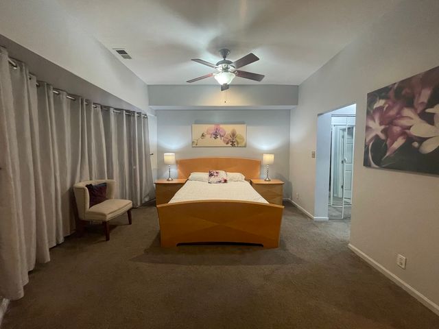 1502 E Marquette Road, Chicago, IL 60637