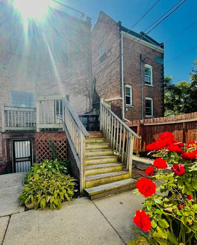 1502 E Marquette Road, Chicago, IL 60637