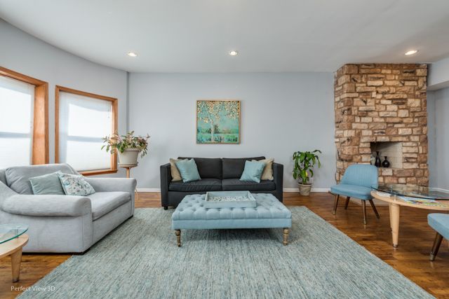 1502 E Marquette Road, Chicago, IL 60637