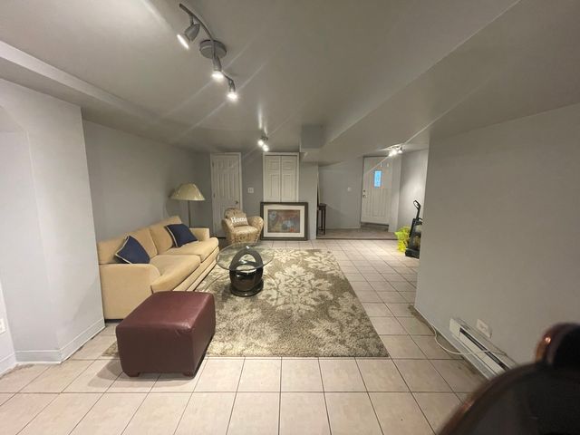 1502 E Marquette Road, Chicago, IL 60637