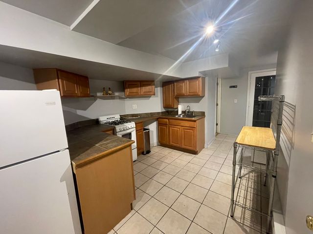 1502 E Marquette Road, Chicago, IL 60637