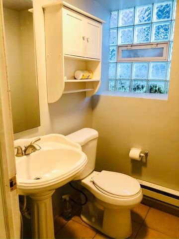 1502 E Marquette Road, Chicago, IL 60637