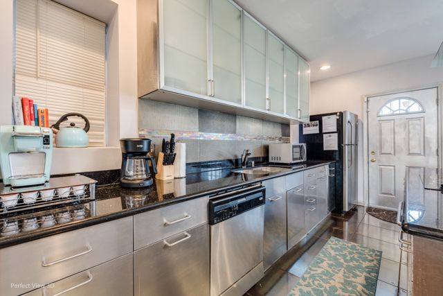 1502 E Marquette Road, Chicago, IL 60637