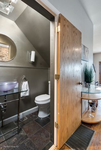 1502 E Marquette Road, Chicago, IL 60637