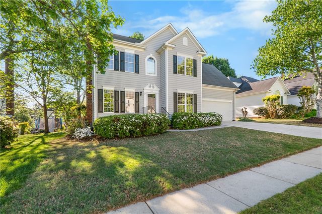 122 Misty Crest Circle, Greenville, SC 29615