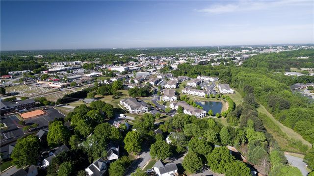 122 Misty Crest Circle, Greenville, SC 29615