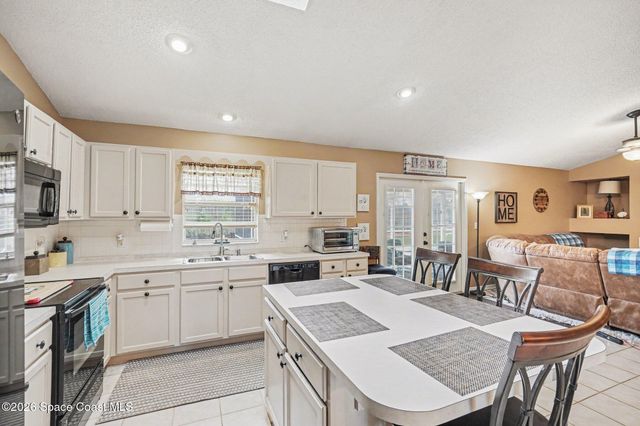 1826 Woodberry Circle, Melbourne, FL 32935