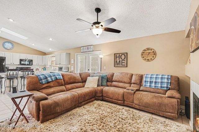 1826 Woodberry Circle, Melbourne, FL 32935