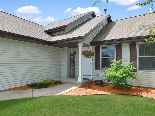 1633 Wildwind Court, Rockton, IL 61072