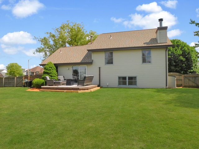1633 Wildwind Court, Rockton, IL 61072