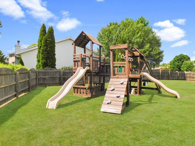 1633 Wildwind Court, Rockton, IL 61072