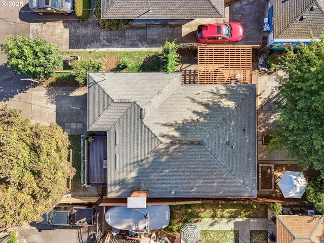 3249 Ne 111TH Dr, Portland, OR 97220