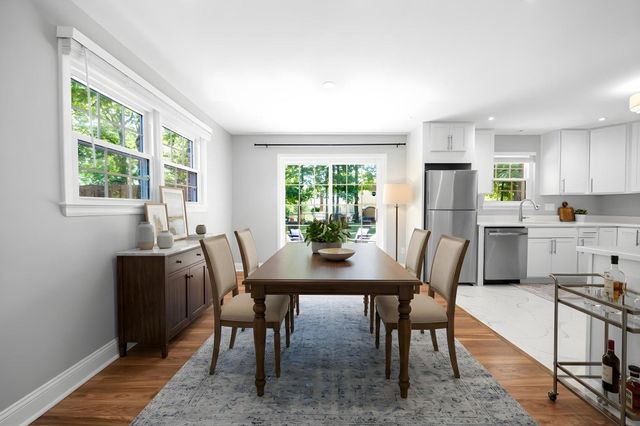 14711 CARLBERN DR, Centreville, VA 20120