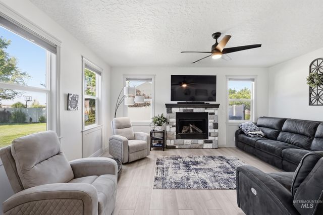 8023 W. Madronawoods Ct, Boise, ID 83709