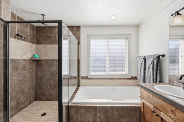 8023 W. Madronawoods Ct, Boise, ID 83709
