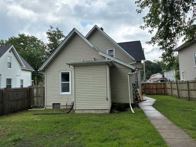 1511 18th Street, Moline, IL 61201