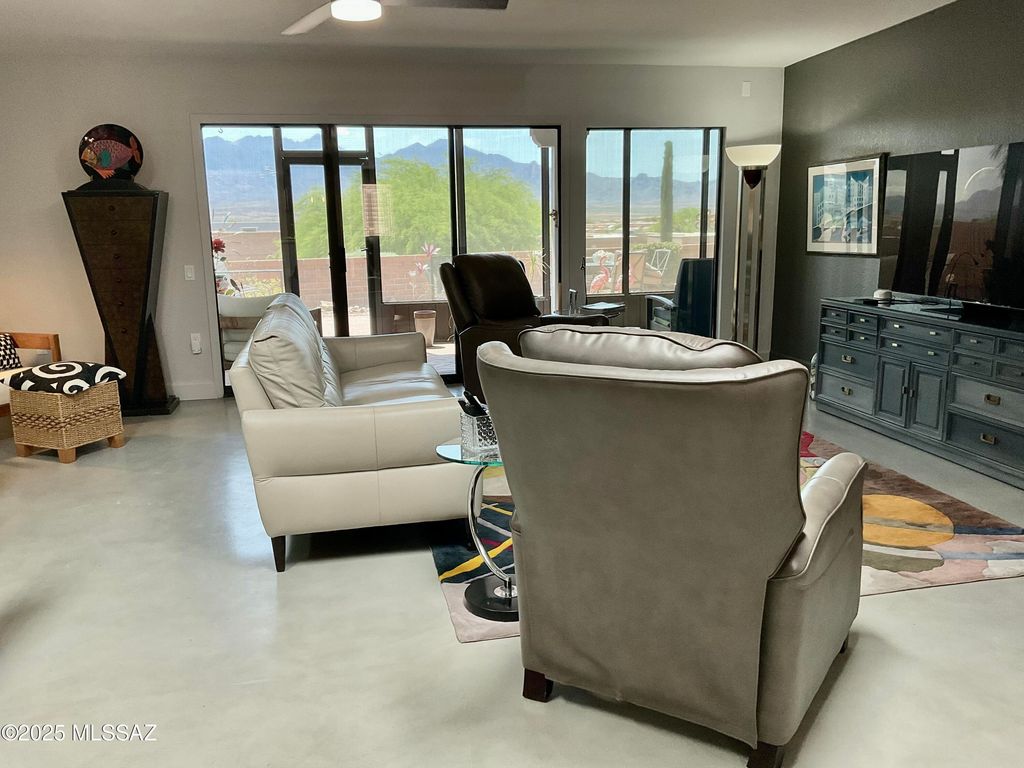 3553 S Via Del Tordo, Green Valley, AZ 85622