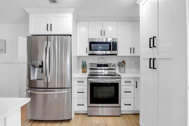 9212 NW 81st Pl, Tamarac, FL 33321