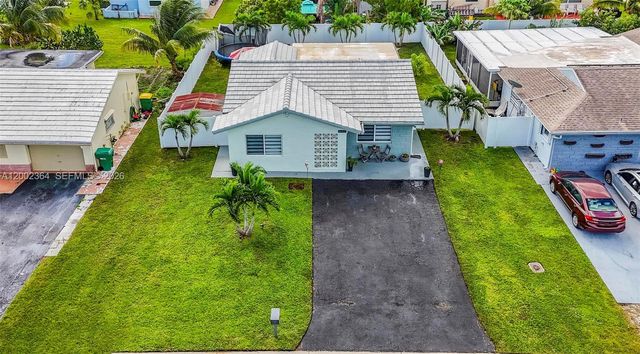 9212 NW 81st Pl, Tamarac, FL 33321