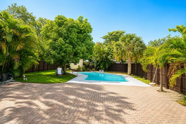 1512 SW 24th Street, Fort Lauderdale, FL 33315