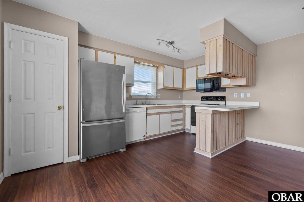 Image 7 of property listing at 3104 Coral Reef Court Unit:3104, Kitty Hawk, NC 27949