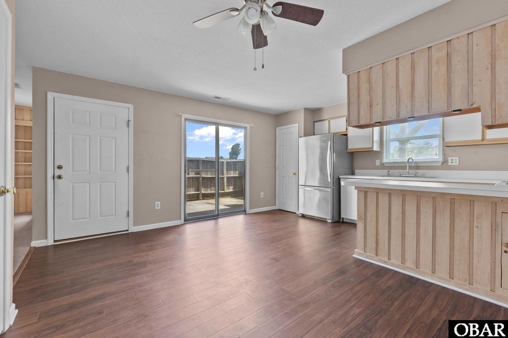 Image 9 of property listing at 3104 Coral Reef Court Unit:3104, Kitty Hawk, NC 27949