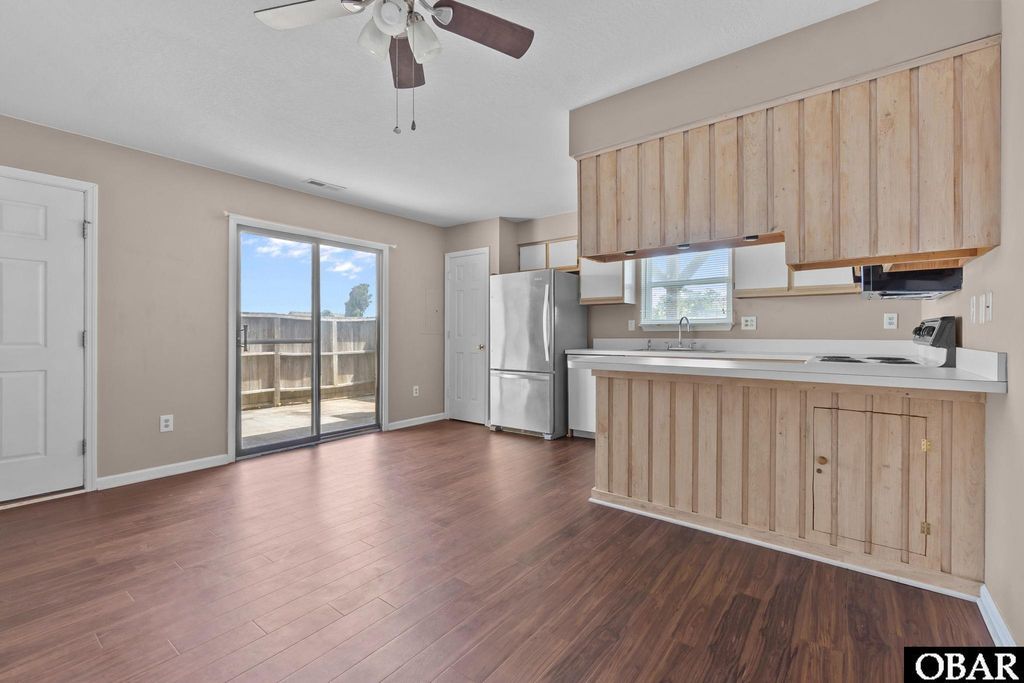 Image 10 of property listing at 3104 Coral Reef Court Unit:3104, Kitty Hawk, NC 27949