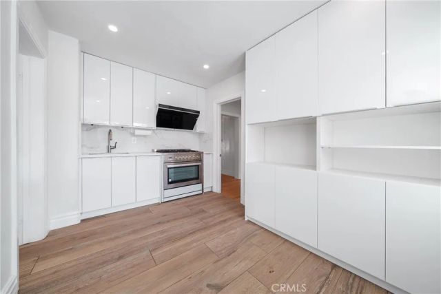 2245 E California, San Marino, CA 91108