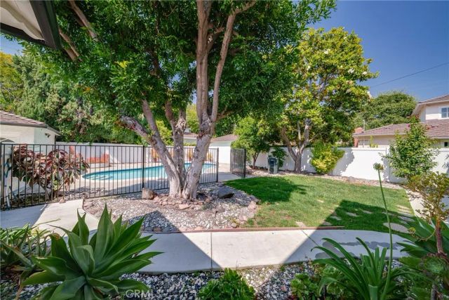 2245 E California, San Marino, CA 91108