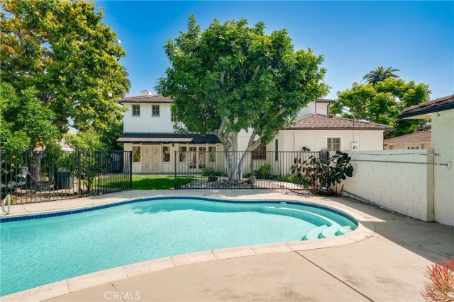2245 E California, San Marino, CA 91108