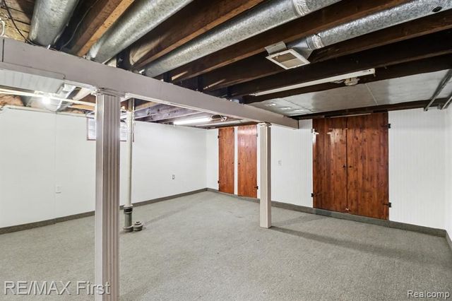 1302 Owana Avenue, Royal Oak, MI 48067