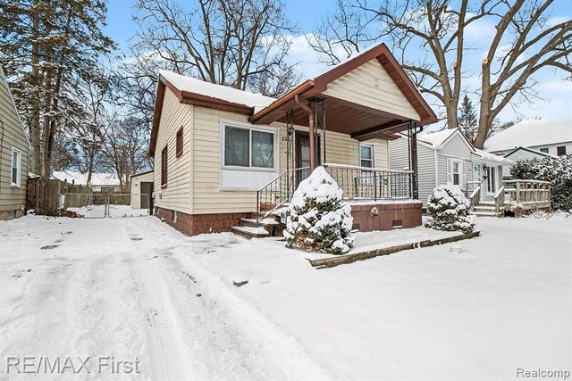1302 Owana Avenue, Royal Oak, MI 48067