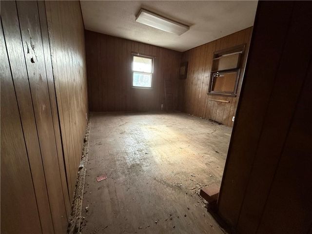 10802 Bennington Avenue, Kansas City, MO 64134