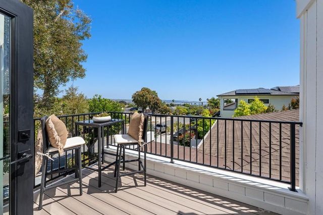1897 Malden St, San Diego, CA 92109
