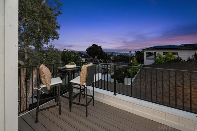 1897 Malden St, San Diego, CA 92109