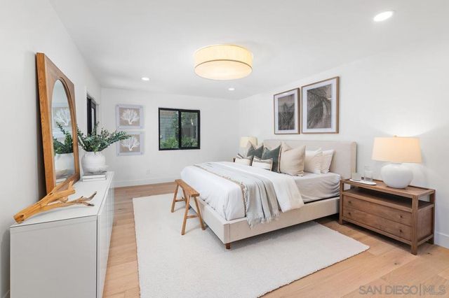 1897 Malden St, San Diego, CA 92109