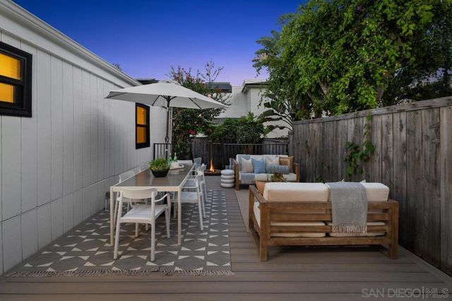 1897 Malden St, San Diego, CA 92109