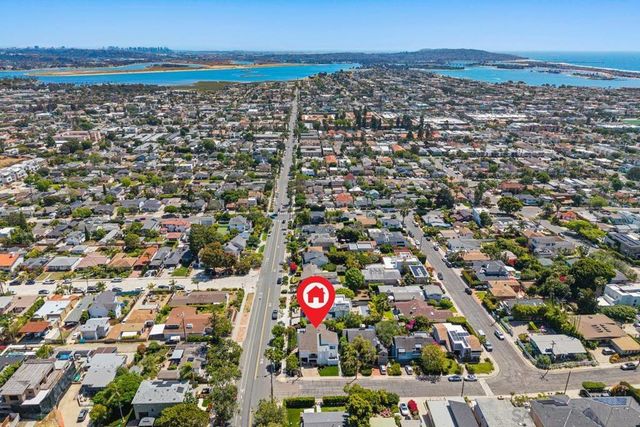 1897 Malden St, San Diego, CA 92109