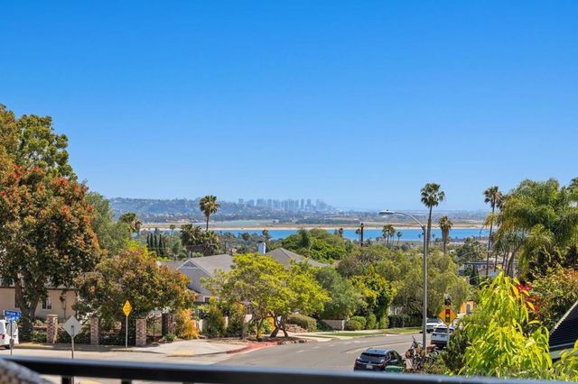 1897 Malden St, San Diego, CA 92109