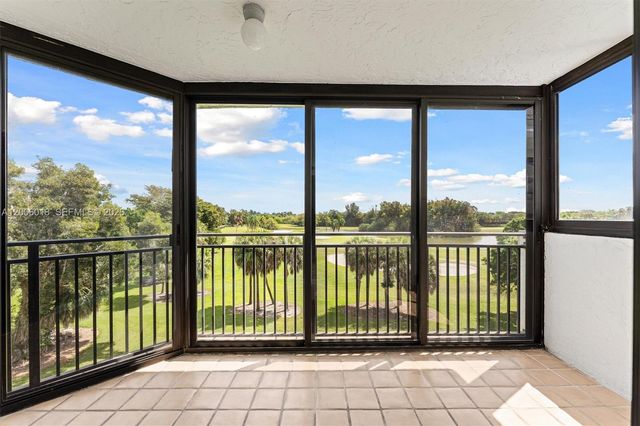 16171 Blatt Blvd 401, Weston, FL 33326