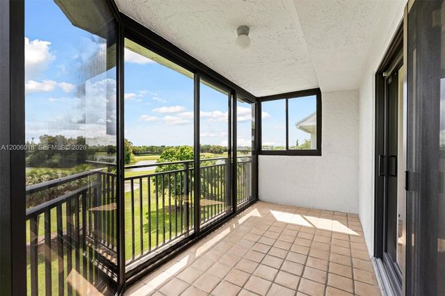 16171 Blatt Blvd 401, Weston, FL 33326