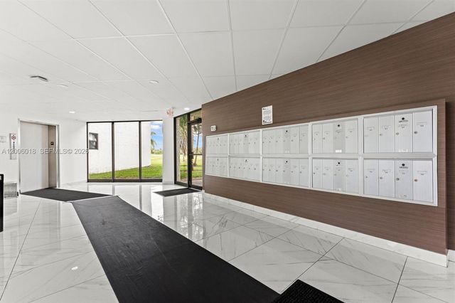 16171 Blatt Blvd 401, Weston, FL 33326