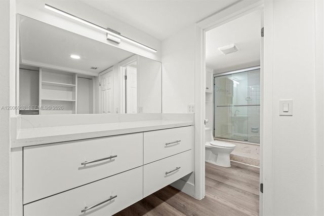 16171 Blatt Blvd 401, Weston, FL 33326