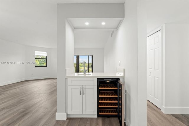 16171 Blatt Blvd 401, Weston, FL 33326