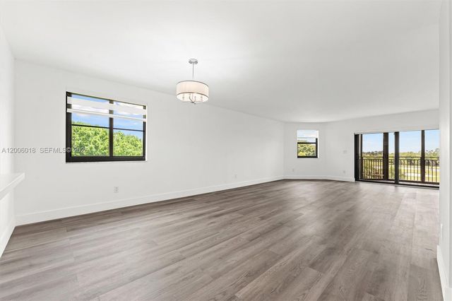 16171 Blatt Blvd 401, Weston, FL 33326