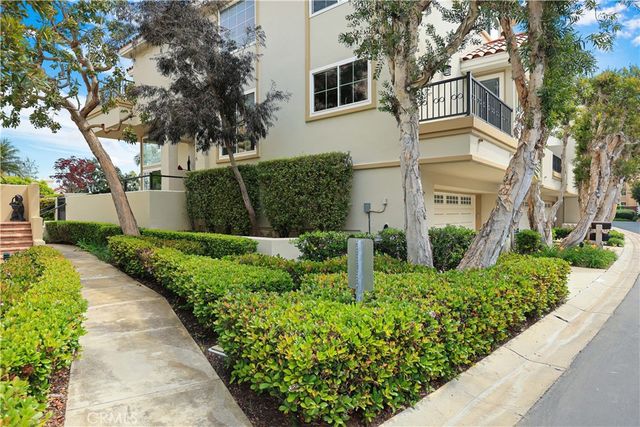 19316 Sawgrass, Huntington Beach, CA 92648